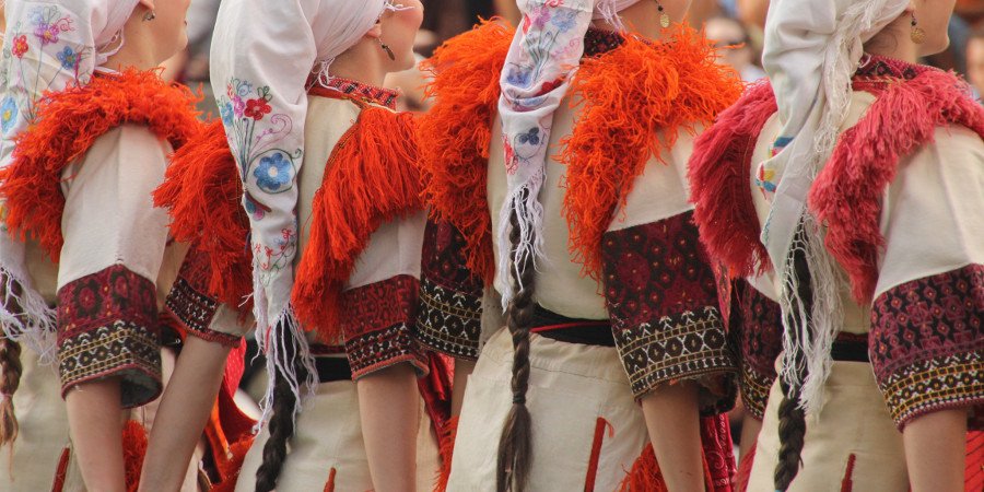 Costumi macedoni tradizionali